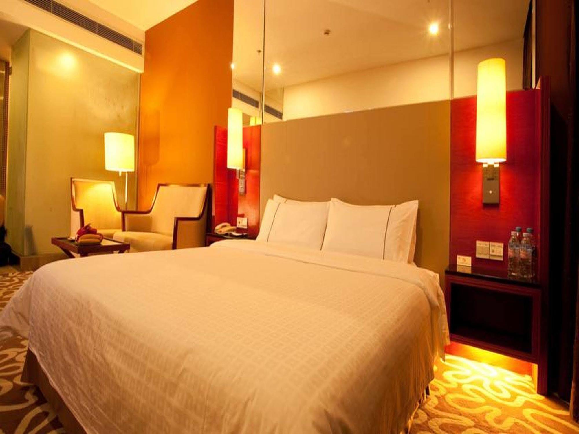 Shenzhen Caa Holy Sun Hotel, Luohu Railway Station Ngoại thất bức ảnh